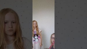 большие и маленькие в магазине