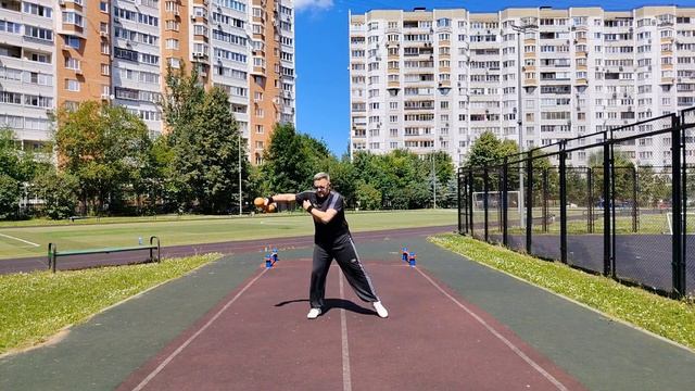 Фитнес упражнения с деревянными гантелями весом 1.0 кг (7)