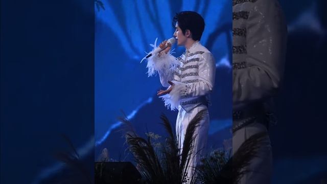 Песня "Одинокий свет" из "Южных архивов"