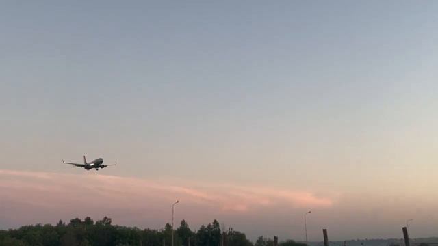 БОИНГ-737-800 А/К SMARTAVIA РЕЙС КАЛИНИНГРАД-СЫКТЫВКАР