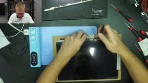 Замена разбитой матрицы на MacBook Air 15 M2