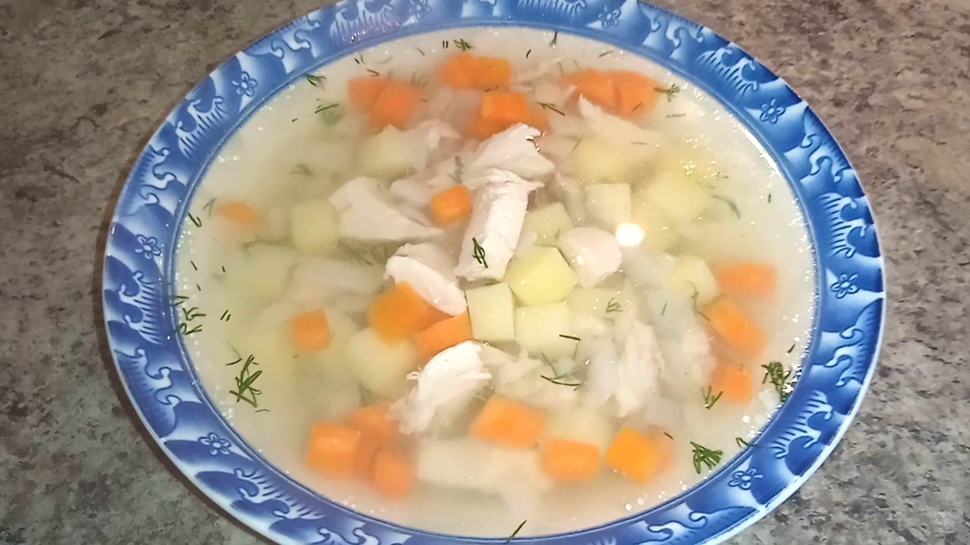 Рецепт вкусного супа из куриной грудки. Рецепт диетического супа из куриного филе и овощей.