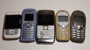 Посылка с аукциона. Кот в мешке. Nokia E71, Samsung C100, Siemens A52, 51, 55
