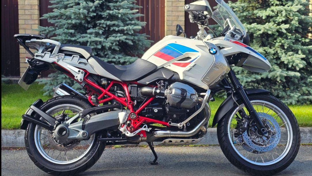 Видеообзор BMW R1200GS RALLY SPECIAL EDITION 2012