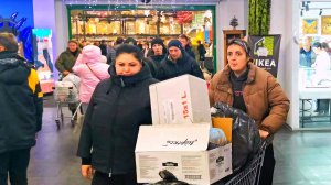 МАРИУПОЛЬ Что ОНИ Делают? Разгребают ВЕСЬ ТОВАР!🍰🏢Восстановление и Жизнь СЕГОДНЯ