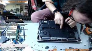 Замена батареи apple A1953 на MacBook Pro 15 2018 A1990 в прямом эфире 20.02.2023