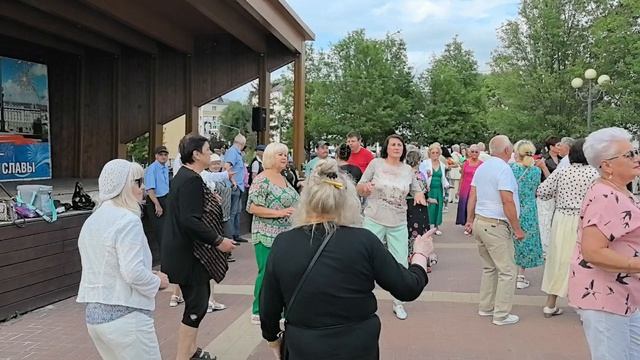 И тихий вечер за окном... 04.07.26... смотреть онлайн