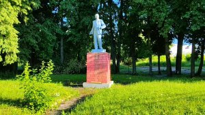 Памятник В.И.Ленину г.Кондрово
