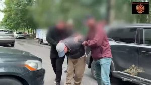 🔴Кадры задержания и допроса подозреваемого в убийстве 12-летней девочки под Питером🔴