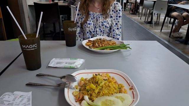 Где недорого поесть в аэропорту Бангкока: Magic Food Point за 60 бат