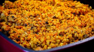 Перловка с мясом. Вкусное и простое домашнее блюдо.