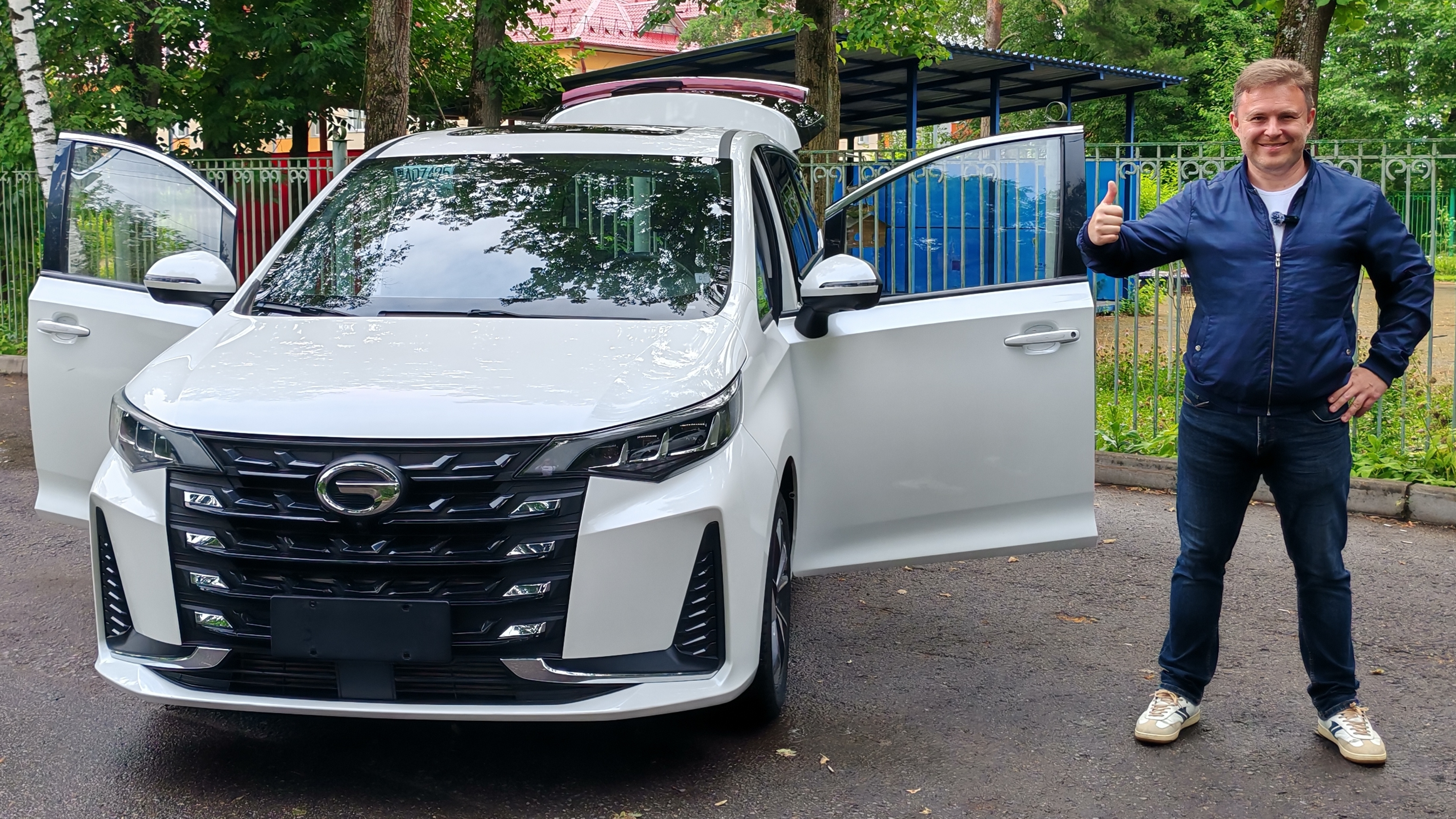 Привёз в Москву из Китая GAC Trumpchi M6 за 1,8 млн для Алмаза. 2021 год, 30000 км. Заказать - 89057