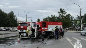 В Костроме полицейские проводят проверку по факту ДТП в центре города.