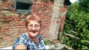 Вести со двора , смородину собрала , малина и жук носорог...
