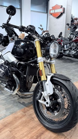 + 2017 BMW «R NINE T» Roland Sand Carbon Edition (VIN WB10***2652)