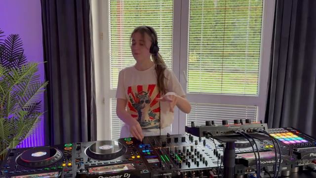 🎧 DJ GABI — MELODIC TECHNO & PROGRESSIVE HOUSE SET 2025 🔥 _ Live Mix Experience 💿   New Merch Dro