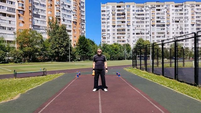Фитнес упражнения с деревянными гантелями весом 1.0 кг (5)