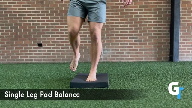 SL Pad Balance (Exercise Demo) Стойка на подушке на 1 ноге