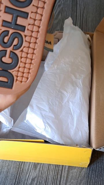 Распаковка скейтерских кросовок DC Shoes