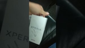 Розпаковка телефона Sony Xperia X Dual(F5122)