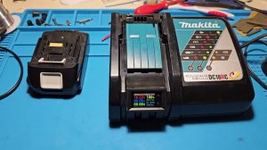 Модернизация зарядного устройства Makita DC18RC. Makita DC18RC charger upgrade.