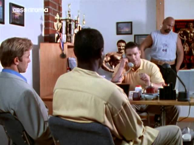 Жара в Лос-Анджелесе / L.A. Heat [Сезон 2/Серия 12] смотреть онлайн
