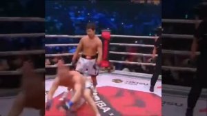 👊Еркебулан Токтар нокаутировал Артема Тарасова в первом раунде турнира IBA x NOMAD!