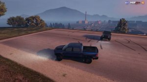 Б/У БАТЛ RAM 1500 против Mercedes-Benz G-Класс AMG 63 AMG