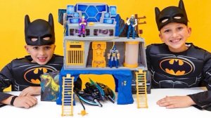 🍿 Влад и Ники играют с игрушками Бэтмена