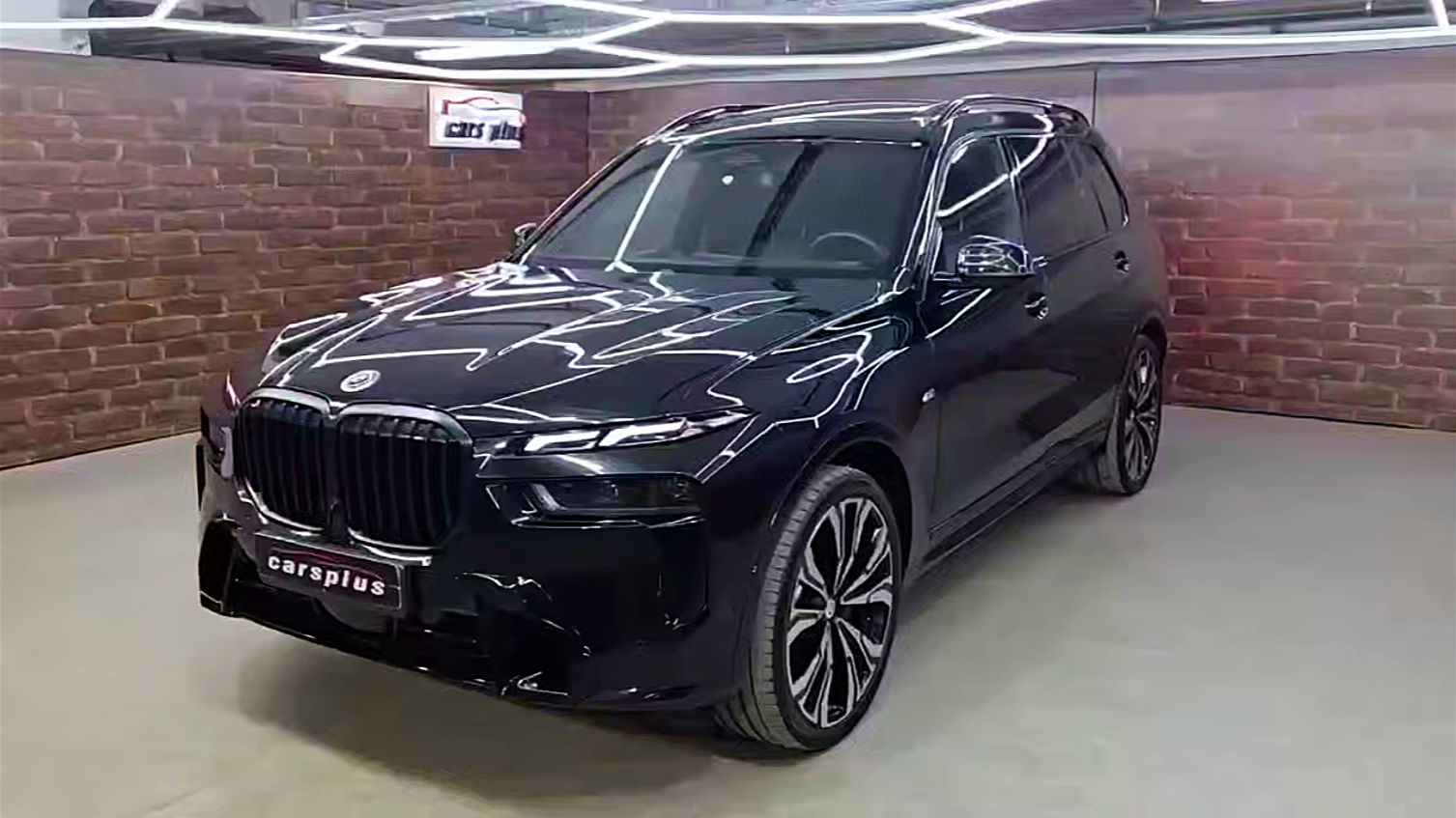BMW X7 I (G07) Рестайлинг