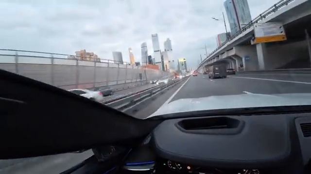 BMW M5 F90 от ПЕРВОГО ЛИЦА По Москве с выхлопом Remus и любимыми ремиксами