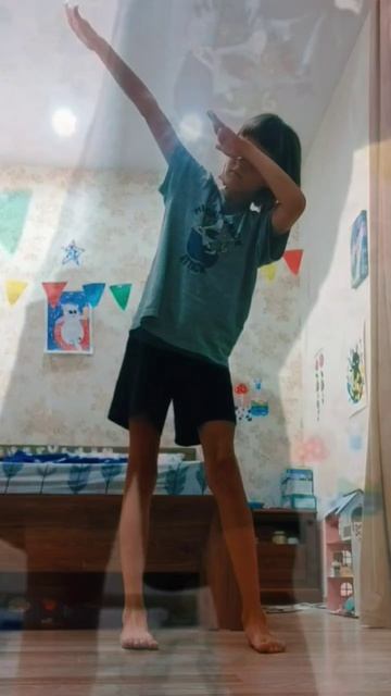 да опять видео под эту песню и что вы мне сделаете она мне нравится смотреть онлайн