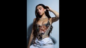 Мэдисон Бир № 02 (Madison Beer feat. David Guetta - Blame It On Love)