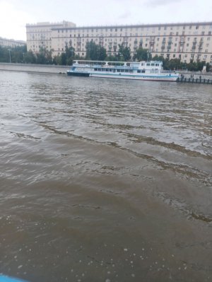 Я катаюсь на теплоходе