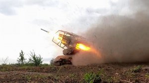 Российская армия наносит удары по украинским военным тылам в ответ на террористические атаки Киева.