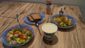 Купили продуктов, варю суп 🍲 с фрикадельками, брокколи и томатами черри 😋