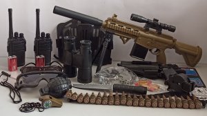 Большой детский набор оружия со снайперской винтовкой автоматом с гильзами. Рации, граната со звуком