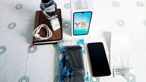 Huawei Y5 2019 Amber BrownBeCover Exclusive Чехол-книжка
