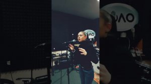 Нелли Лифанова «Мы разбиваемся» cover versia  Земфира