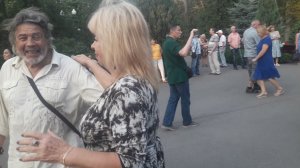 Ой хулиганка ты девчонка лебедь белая!!!💃🌹Танцы в парке Горького!!! 💃🌹Харьков 2021