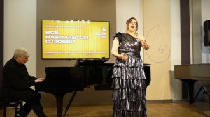 Ольга Сидоренко (Гужова) исполняет «Вернись в Сорренто» Куртиса. Фортепиано — Дмитрий Сибирцев