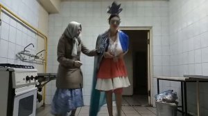 Пародия на Верку сердючку и бабку) Смешное видео)