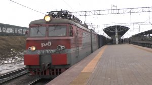 Электровоз ВЛ11у.8-707 с грузовым