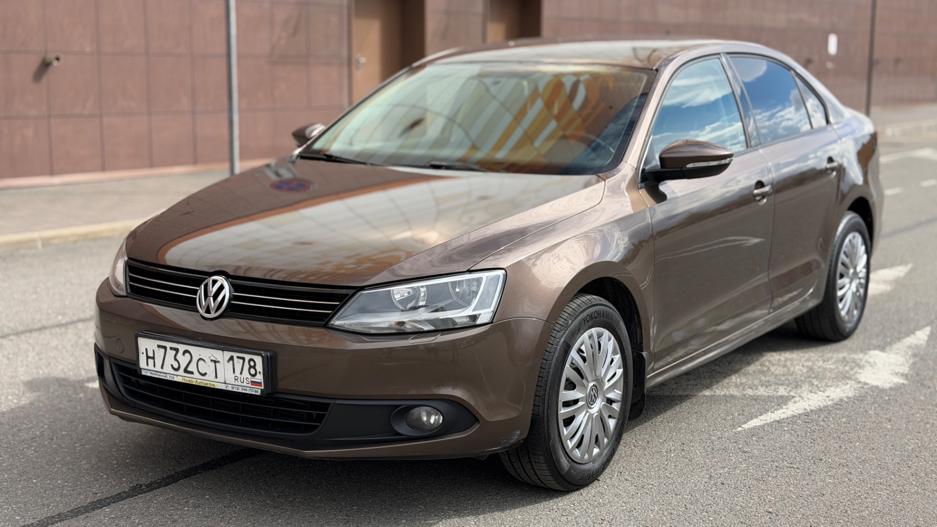 Volkswagen Jetta 1.6 MT 2012 смотреть онлайн