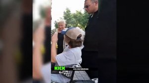 😭Арман Царукян до слез растрогал пожилую женщину