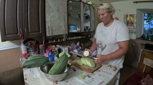 Наталья Губарева. СОРВАЛА КАБАЧКИ ⧸ ГОТОВЛЮ УЖИН #villagelife