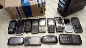 Купил огромную коробку ретро телефонов 50 шт с Trade in. Коты в мешке с Авито. Что там ?