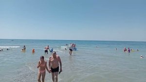 #Небуг. Жизнь после страшного наводнения. Люди купаются и загорают. Море чистое!
