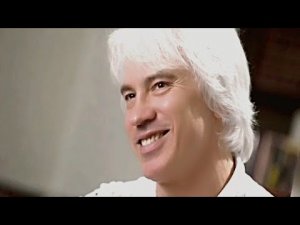 ТВОЙ ГОЛОС НЕ ЗАБЫТЬ  Композитор Anne Perry Слова - Наталья Зенкова Вокал Андрей Каминский