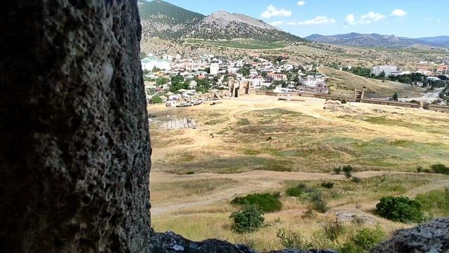 Генуэзская крепость в Судаке смотреть онлайн